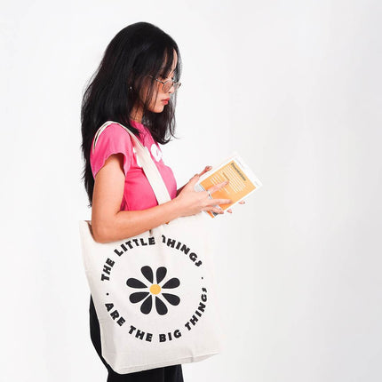 white canvas tote bag​